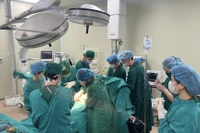 Hơn một giờ giành giật sự sống cho hai mẹ con sản phụ có rau tiền đạo trung tâm