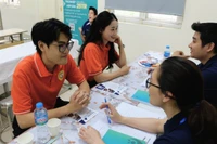 Hàng nghìn sinh viên y dược “săn việc” tại Ngày hội việc làm 2026