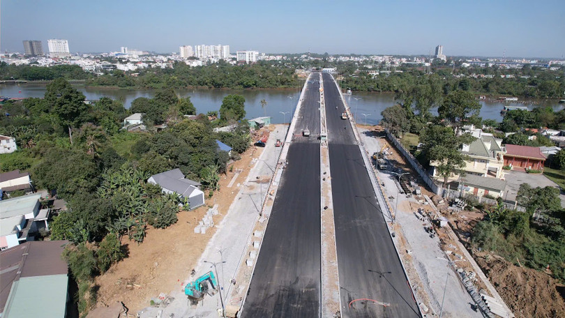 Đồng Nai tháo "nút thắt" kết nối giao thông với TP.HCM và các trung tâm logistics phía Nam