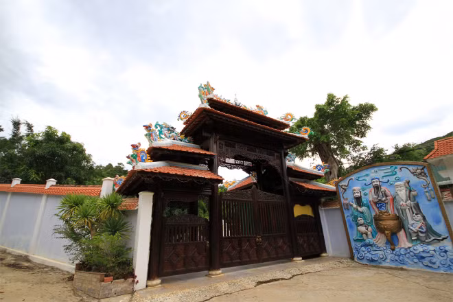 Bên trong biệt phủ trăm tỷ xây trái phép trên rừng Hải Vân ảnh 1