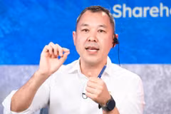 Chủ tịch Bolat Duisenov tại buổi đối thoại chiều nay