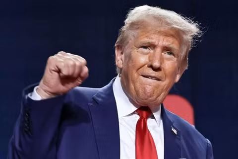 Hôm 19/8, Tổng thống Mỹ Trump tuyên bố sẽ phát động chiến dịch gây sức ép kinh tế mạnh chưa từng có nhằm vào Iran. Ảnh: EPA.