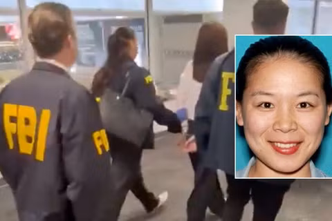 Trương Uyển Oanh bị FBI bắt giữ tại sân bay quốc tế Los Angeles hôm 4/10. Ảnh: Foxnews.
