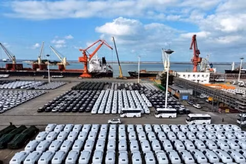 Tháng 9, Trung Quốc xuất khẩu được hơn 920.000 xe, tăng 73% so với cùng kỳ năm trước, trở thành “lối thoát” khi thị trường trong nước suy yếu. Ảnh: Creaders.