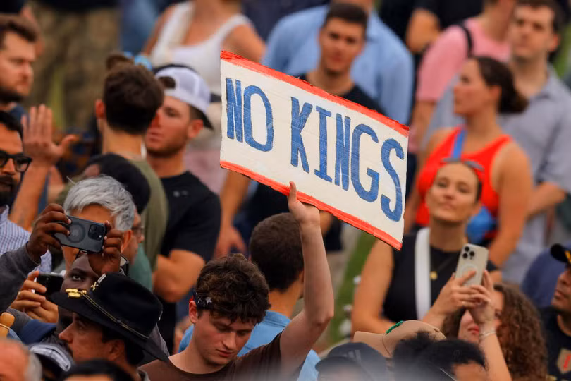 Bieu tinh chong Trump.jpg