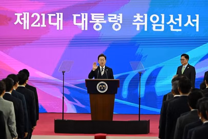 Ông Lee Jae-myung tuyên thệ nhậm chức Tổng thống Hàn Quốc thứ 21 sáng nay, 4/6. Ảnh: Yonhap.