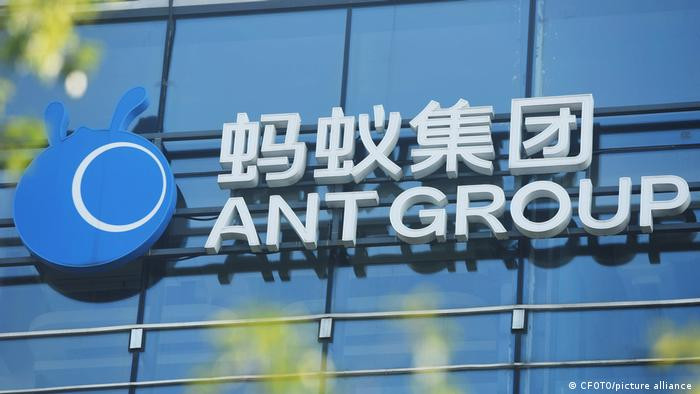 Hiện ông Jack Ma chỉ còn nắm giữ 6,2% quyền cổ phiếu của Ant Group (Ảnh: Deutsche Welle). Hiện ông Jack Ma chỉ còn nắm giữ 6,2% quyền cổ phiếu của Ant Group (Ảnh: Deutsche Welle).