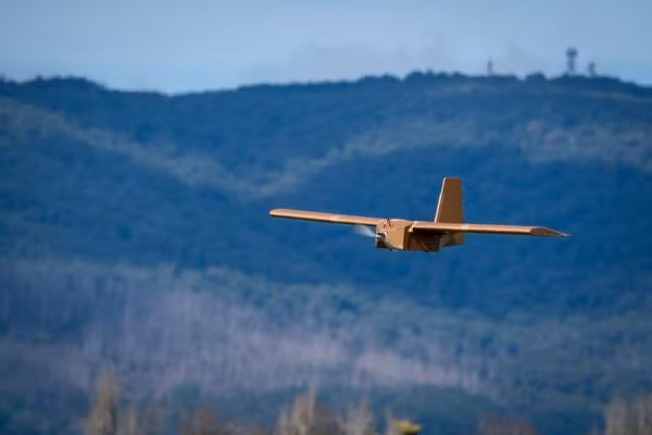 Australia sẽ cung cấp cho quân đội Ukraine hàng trăm máy bay không người lái Corvo PPDS làm bằng bìa cứng mỗi tháng (Ảnh: ETToday).