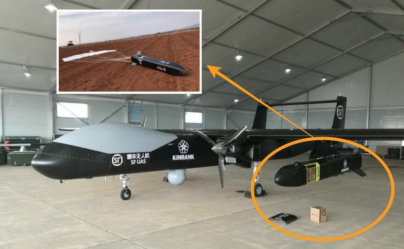 Bọ Cạp hai đuôi phiên bản dân sự dùng chuyển phát nhanh với khoang thả hàng gắn dù.