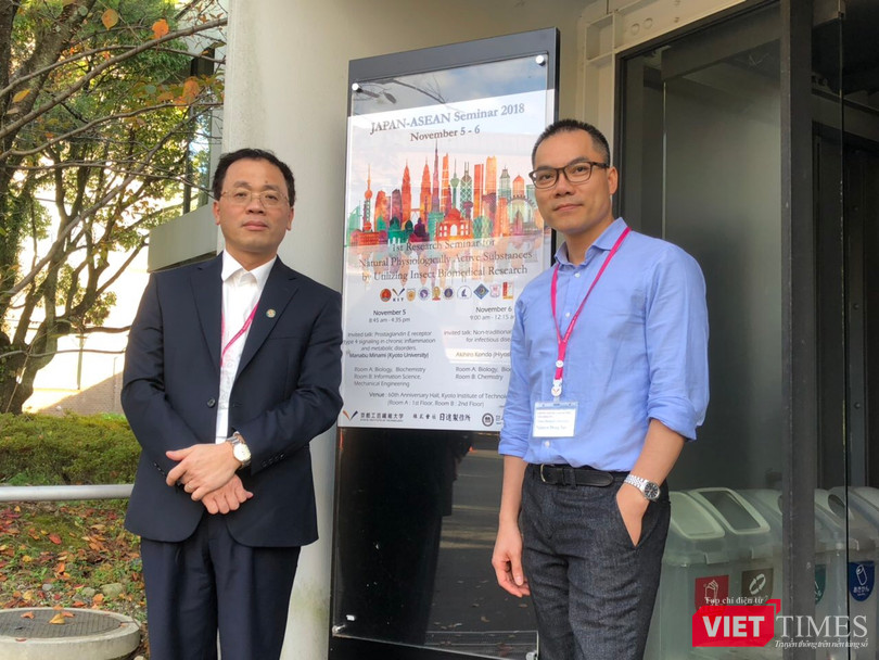 VT_GS. Văn và TS. Nguyễn Trọng Tuệ báo cáo tại HN KH quốc tế 11.2018.JPG