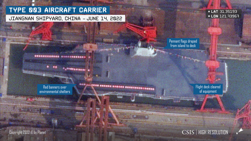 Tau Phuc Kien dang dong.jpg