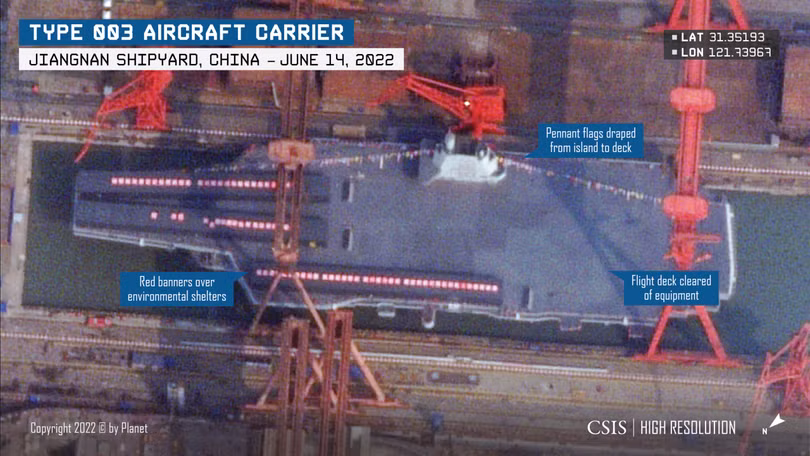 Tau Phuc Kien dang dong.jpg