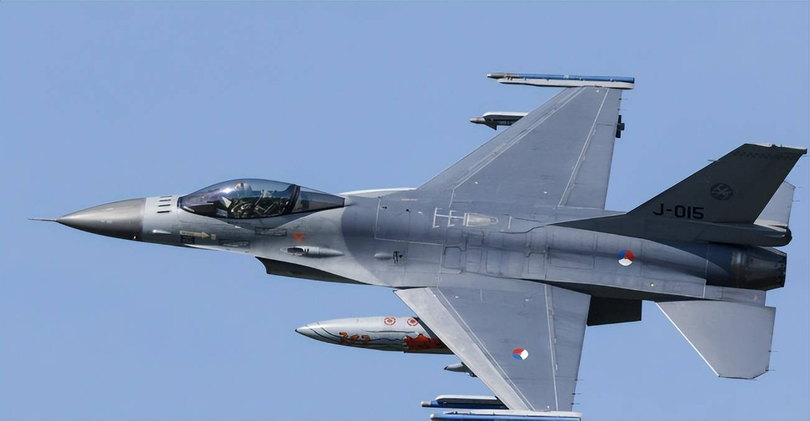 May bay F-16.png
