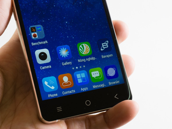 Dãy phím chức năng đặc trưng của nền tảng Android không tích hợp đèn nền LED.