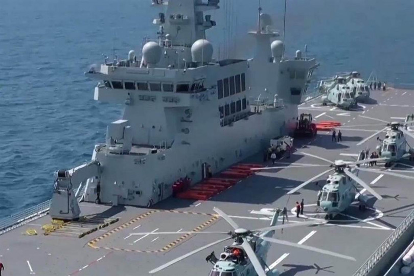 Trực thăng trên boong tàu Type 075 Hải Nam (Ảnh: Chinatimes).