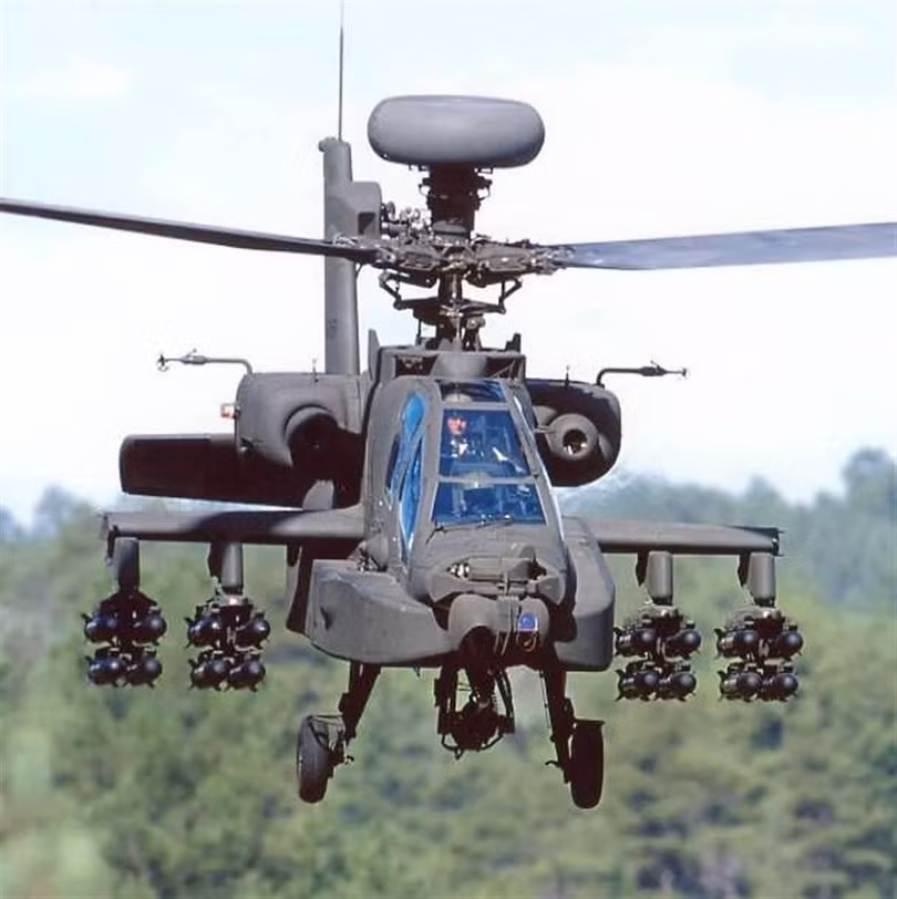 Với khả năng mang 16 tên lửa chống tăng AGM-144 Hellfire, sức sát thương của "Mojave" tương đương với loại trực thăng vũ trang đắt tiền AH-64 Apache (Ảnh: Chinatimes).