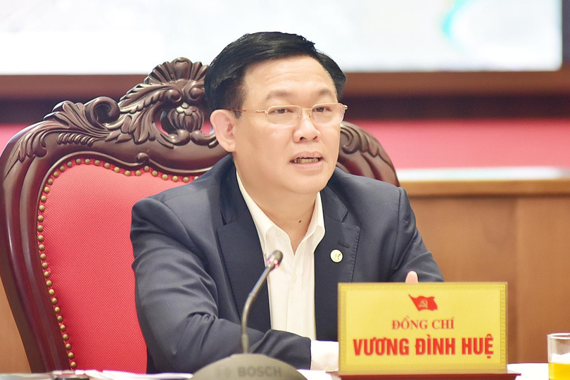 Bí thư Hà Nội nhấn mạnh TP đang rất quyết tâm thực hiện quy hoạch phân khu sông Hồng. Ảnh: Viết Thành.