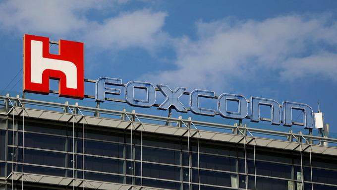 Foxconn đang đa dạng hóa chuỗi sản xuất ngoài Trung Quốc. Ảnh: Reuters.