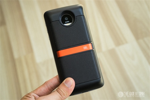 Cận cảnh JBL Soundboost.