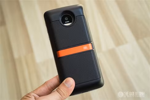 Cận cảnh JBL Soundboost.