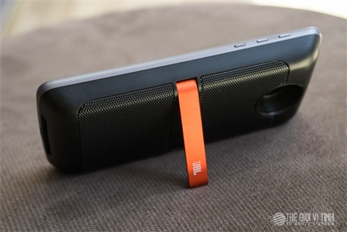 Cận cảnh JBL Soundboost.