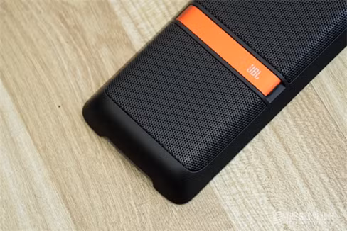 Cận cảnh JBL Soundboost.