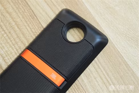 Cận cảnh JBL Soundboost.