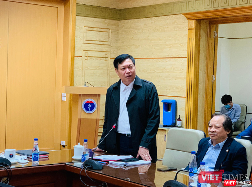 Thứ trưởng Bộ Y tế Đỗ Xuân Tuyên chỉ đạo cụ thể việc triển khai tiêm chủng tại các địa phương