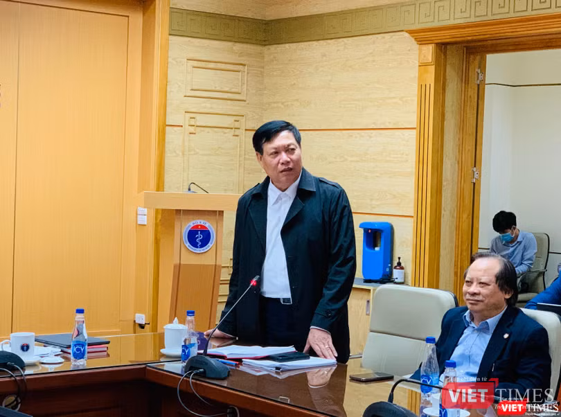 Thứ trưởng Bộ Y tế Đỗ Xuân Tuyên chỉ đạo cụ thể việc triển khai tiêm chủng tại các địa phương