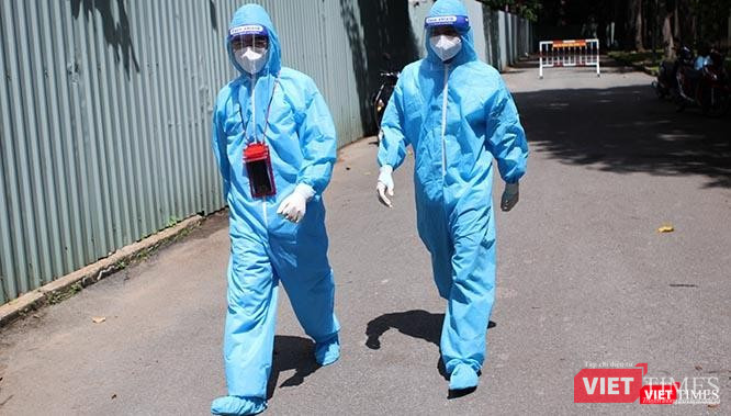 Màu áo quen thuộc thường gặp nhiều nhất tại Bệnh viện 175 trong những ngày TP.HCM đang căng mình chống Covid-19 llanf sóng thứ 4. Ảnh: GVT.