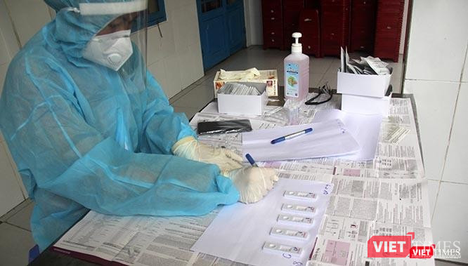 Đây là khu vực thu mẫu và đánh số phân loại. Ảnh: GVT. Đây là khu vực thu mẫu và đánh số phân loại. Ảnh: GVT.