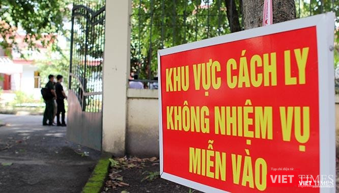 Nhân sự hiện tại của Trung tâm Điều trị Covid-19 gồm 123 cán bộ nhân viên y tế, được phân chia theo 3 khu: Điều trị bệnh nhân nặng, hồi sức bệnh nhân nguy kịch và chăm sóc bệnh nhân vừa, nhẹ. Ảnh: GVT.