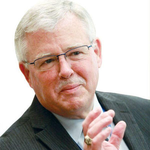 Theo Giáo sư Carl Thayer, bốn quốc gia ASEAN có tuyên bố chủ quyền ở Biển Đông nên họp kín với nhau để thuyết phục các thành viên ASEAN khác ghi vào tuyên bố chung. Theo Giáo sư Carl Thayer, bốn quốc gia ASEAN có tuyên bố chủ quyền ở Biển Đông nên họp kín với nhau để thuyết phục các thành viên ASEAN khác ghi vào tuyên bố chung.