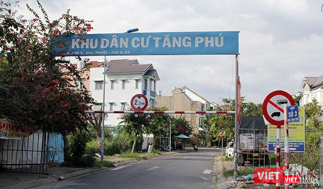 Khu dự án này có 2 lối vào. Trong ảnh là lối vào theo đường số 3 thuộc khu phố 4 phường Phước Long B. Khu dự án này có 2 lối vào. Trong ảnh là lối vào theo đường số 3 thuộc khu phố 4 phường Phước Long B.