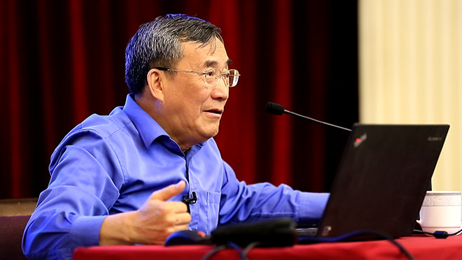 Giáo sư Cát Kiếm Hùng: trong lịch sử Trung Quốc không hề có Con đường tơ lụa được mở ra vì mậu dịch và lợi nhuận ấy. Giáo sư Cát Kiếm Hùng: trong lịch sử Trung Quốc không hề có Con đường tơ lụa được mở ra vì mậu dịch và lợi nhuận ấy.