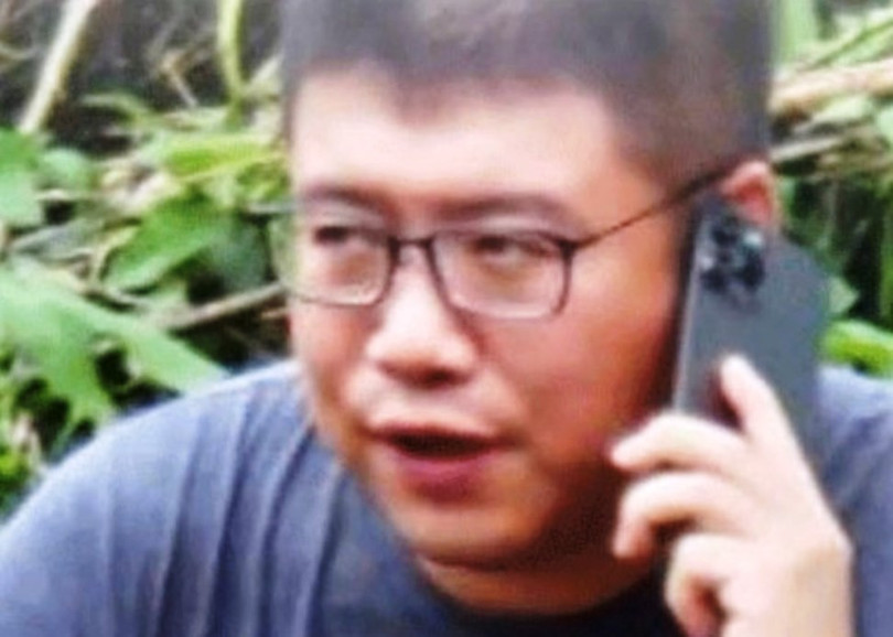 Ton Loi Dan bi bat o Philippines.jpg