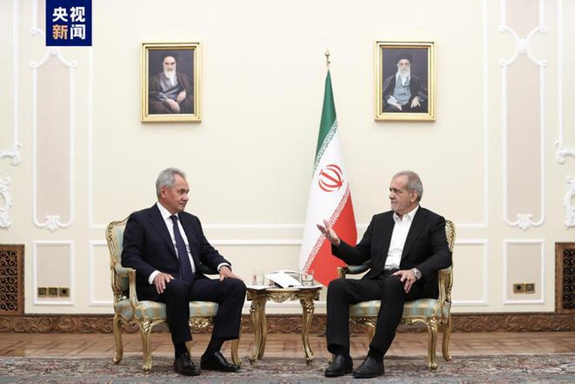 Shoigu lap Tong thong Iran.jpg