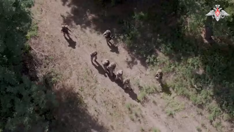 Tu binh Ukraine bi bat.jpeg