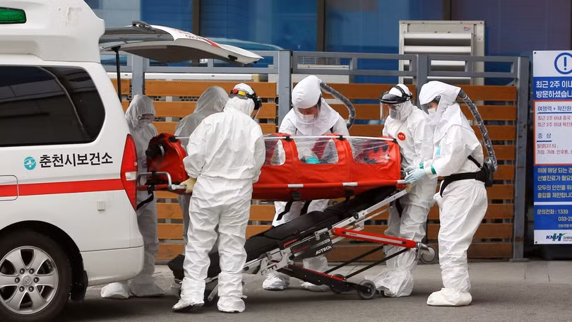 Số người nhiễm COVID-19 vẫn đang tăng rất nhanh ở Hàn Quốc (Ảnh: Yonhap).