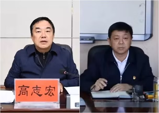 Hai ông Cao Chí Hồng (trái) và Đỗ Thục Cảm bị cách chức vì để xảy ra vụ trấn lấy khẩu trang của Trùng Khánh vận chuyển qua địa bàn (Ảnh: Đông Phương).