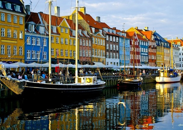 Chính phủ Đan Mạch tuyên bố đóng cửa biên giới trong 1 tháng kể từ hôm nay, 14/3 để chống dịch COVID-19 (Ảnh: Đông Phương). Chính phủ Đan Mạch tuyên bố đóng cửa biên giới trong 1 tháng kể từ hôm nay, 14/3 để chống dịch COVID-19 (Ảnh: Đông Phương).