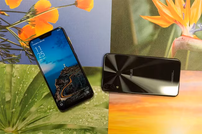 Asus Zenfone 5 “bắt chước” thiết kế và tính năng của iPhone X? ảnh 1