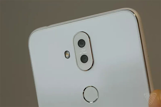 Asus Zenfone 5 “bắt chước” thiết kế và tính năng của iPhone X? ảnh 4
