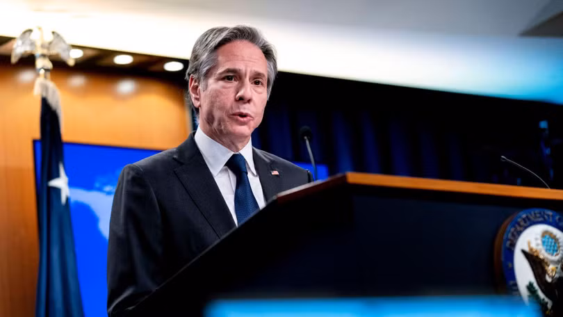 Ngoại trưởng Mỹ Antony Blinken tất tưởi đi các nơi để tìm kiếm giải pháp giải quyết khủng hoảng Ukraine - Nga (Ảnh: AP).