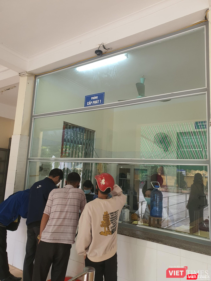 Người bệnh được nhận thuốc về uống nhiều ngay, thay vì phải đến cơ sở điều trị uống hàng ngày như trước