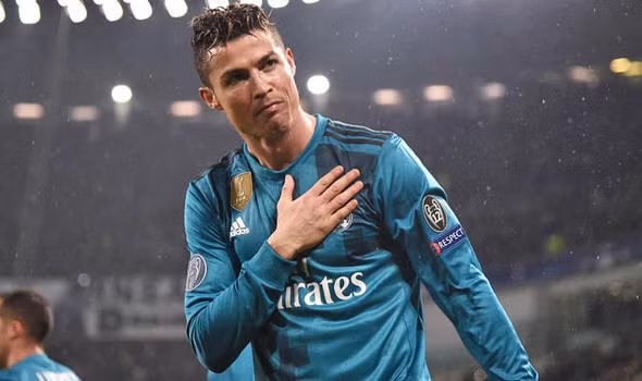 Ronaldo đã ghi một bàn thắng cực đẹp trong trận Real Madrid gặp Juventus