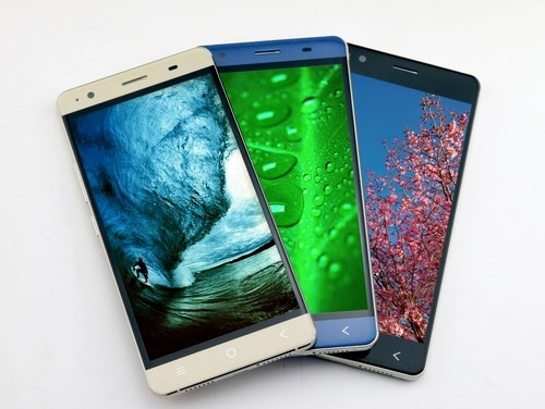 Bavapen B525 có 3 tùy chọn màu sắc vỏ máy là vàng Gold, xanh và đen.