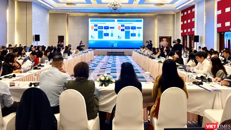 Hội nghị “Nâng cao hiệu quả sử dụng bằng chứng đánh giá CNYT trong xây dựng gói quyền lợi BHYT” do Bộ Y tế phối hợp với Tổng hội Y học Việt Nam tổ chức