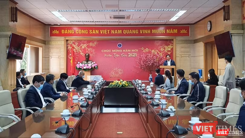 Lễ trao tặng 100.000 khẩu trang cho Bộ Y tế