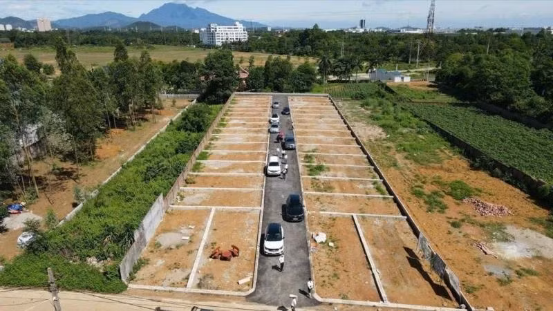 Người sử dụng đất tự lập bản vẽ tách, hợp thửa đất. Ảnh minh họa.